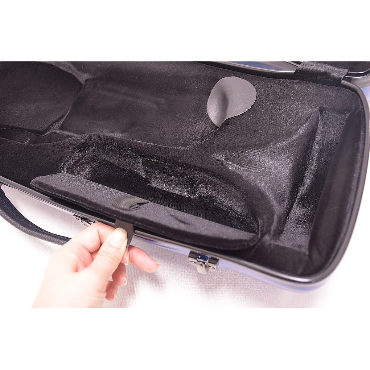 Vivace Trumpet case Polycarbonate exterior Color: Wine red