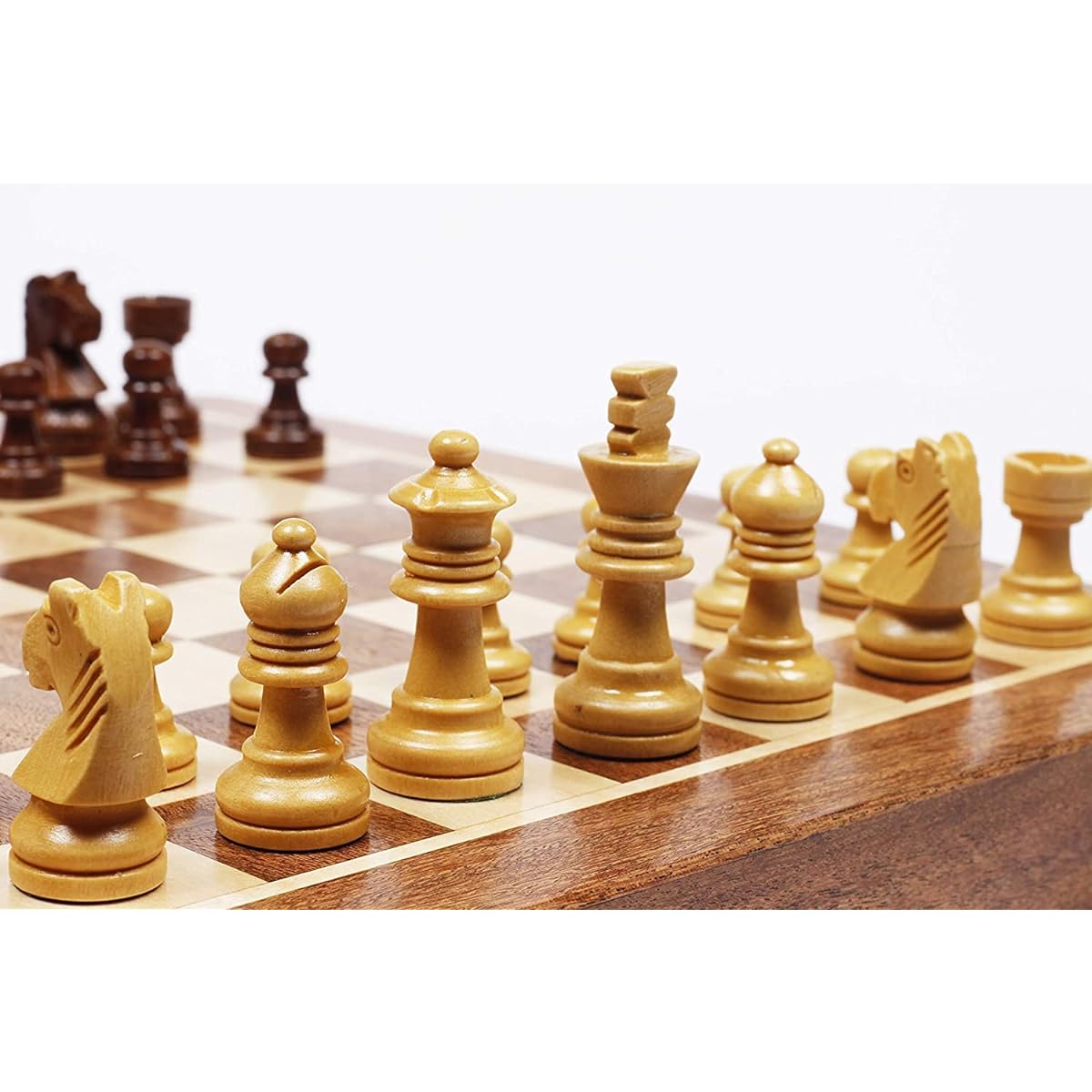 Wooden Chess Set, Magnetic Foldable Chess Board Game Set, Portable Foldable Travel Tabletop Game, Travel Chess Set Board Game for Adults Teens