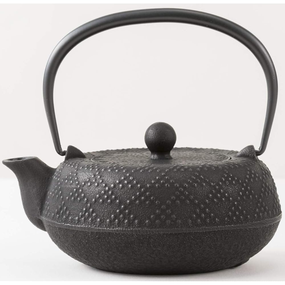 Iwachu Teapot 5 Type Lattice Arale Gold/Wakakusa 0.55L Enamel Inside Nambu Ironware 12462