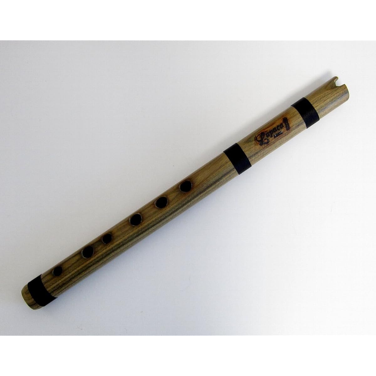 [LUPACA QUENA GUAYACAN PRO] Lupaca's professional quena G tube [Wayacan (lignum vitae)] Comes with a special case with Awayo pattern ★Material is WAYACAN wood★Size notation (condition column) Limited to 1 piece