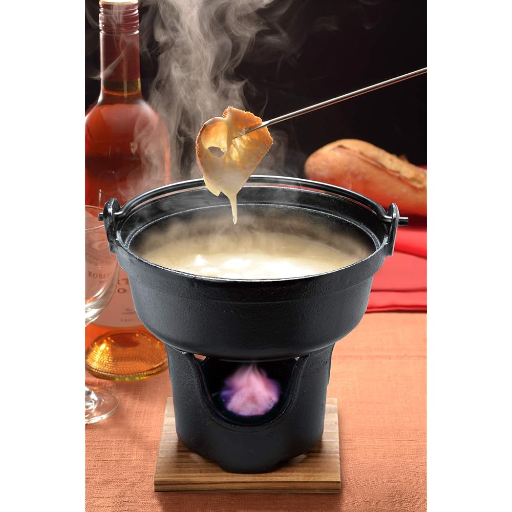 Ishigaki stove with stand Cast iron Height 8 x Width 13 x Depth 11cm Sold in case Set of 18