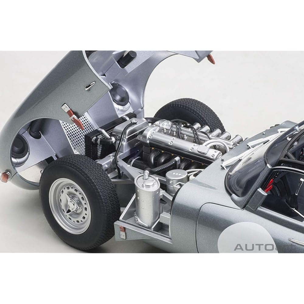 AUTOart 1/18 Jaguar Lightweight E Type Silver Finished Product