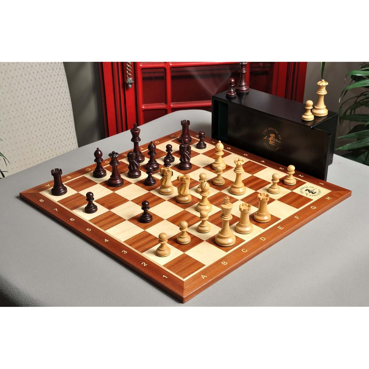 The House of Staunton Gold Leaf Grandmaster Chess Set Box Board Combination - 4.0" King - Rosewood Gold Plated & Boxwood