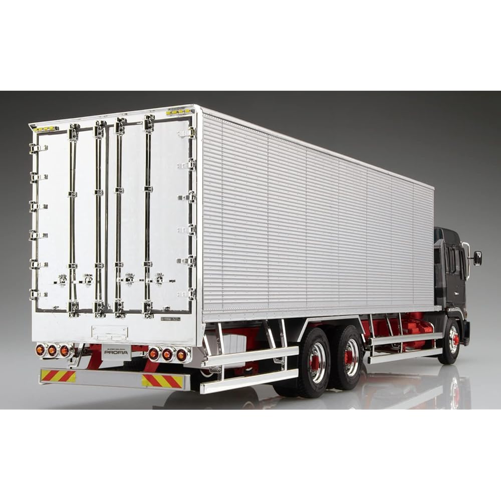 Aoshima Bunka Kyozaisha 1/32 Heavy Freight Series No.2 Hino Profia Teravi FR Hyster Short Refrigerated Van & Thermo King Plastic Model