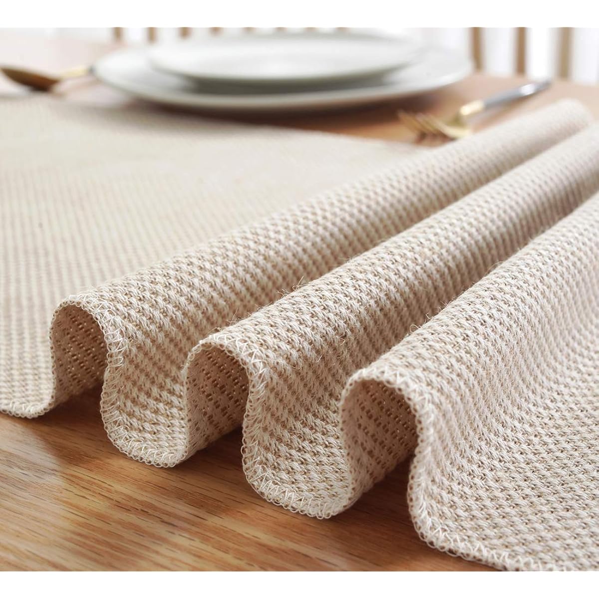 Cotton Linen Fringe Table Runner Geometric Pattern Handmade Woven Fabric Decorative Table Runner Macrame Table Runner for Kitchen Restaurant Hotel Cafe 33x180cm