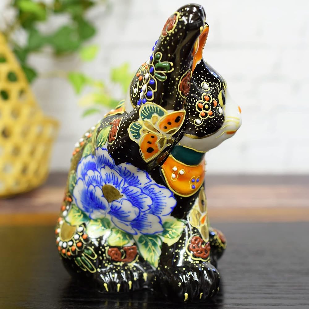 Lucky Cat Ornament, Kutani Ware, Right Hand, Side Sitting Lucky Cat, Black Flowers and Butterflies, Feng Shui, Good Luck, Interior, Japanese Style, Accessories