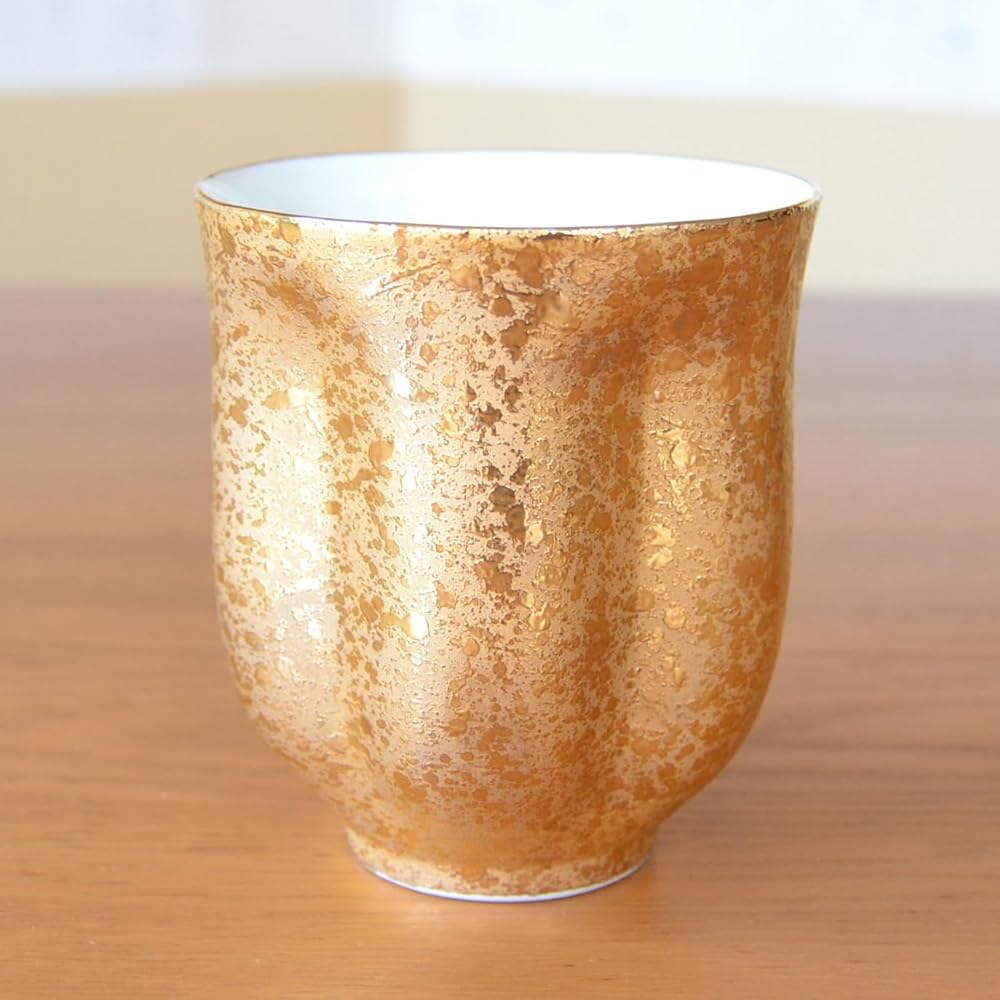 Rice Birthday Celebration Present, Cherry Blossom Petal-shaped Tea Cup, Arita Ware, Gold Color, Zipangu, Comes with a Message Card, Comes in a Longevity Wooden Box