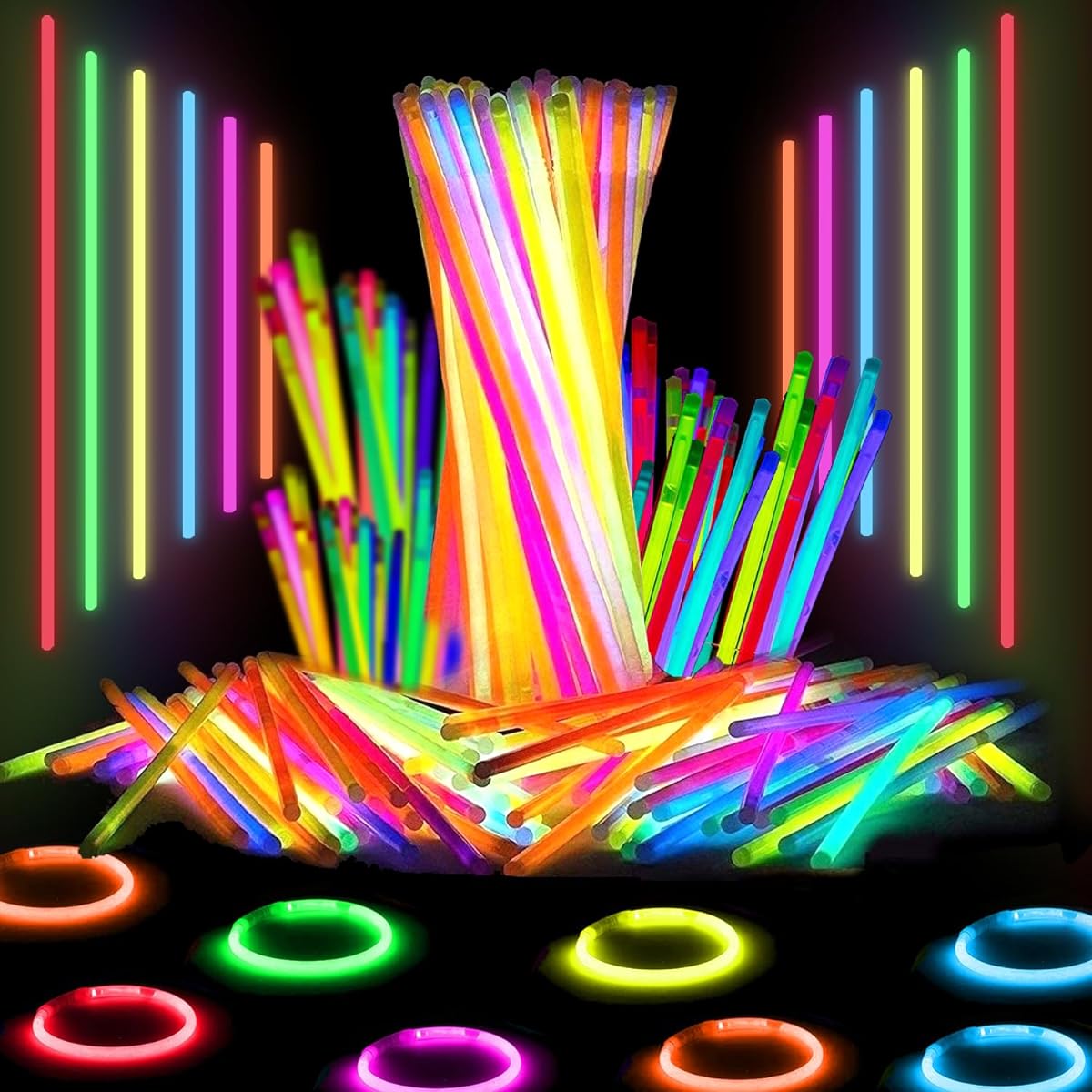 Naivees 204pcs 11" Glow Sticks Bulk Super Bright Glow in the Dark Neon Party Supplies with Connectors Waterproof Non-Toxic Bracelets Necklaces Balls Flowers Glow Party Decorations for Camping and Weddings