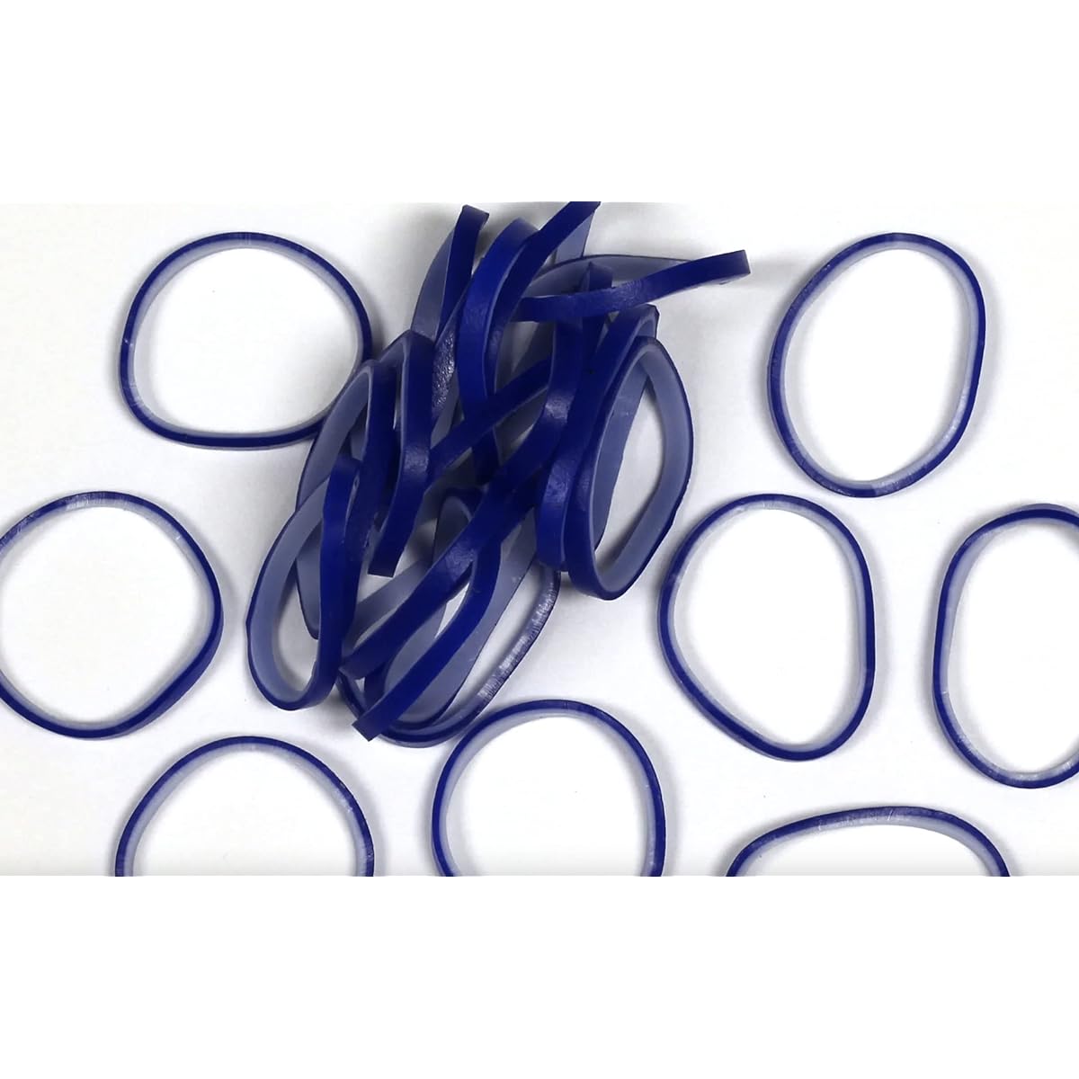 Rainbow Loom Liberty Blue Pearl Glitter Rubber Band Refills - 600 Bands & 24C-Clip