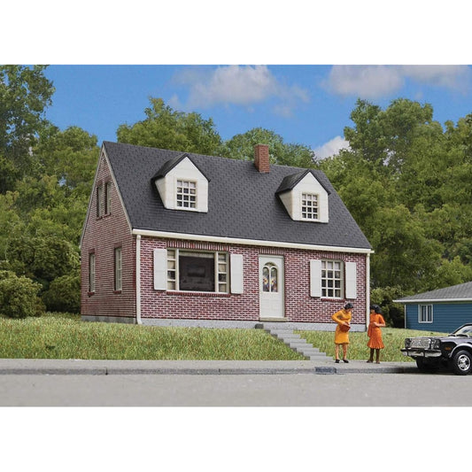 Walthers Cornerstone Brick Cape Cod House Train