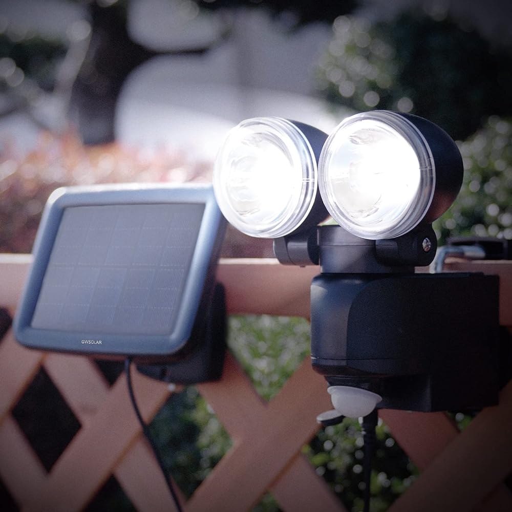 Comes with a 1.3W large solar panel that fully charges in about half a day!! GWSOLAR LED motion sensor light [Set of 2] Compact design, 2-light type, waterproof specification, brightness 500 lumens, white color, 5m coat, clamp stand included, various ins