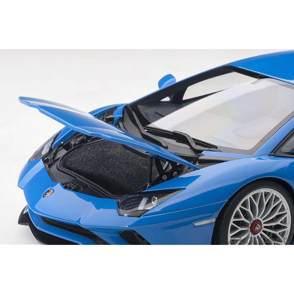 AUTOart 1/18 Lamborghini Aventador S Pearl Blue Finished Product