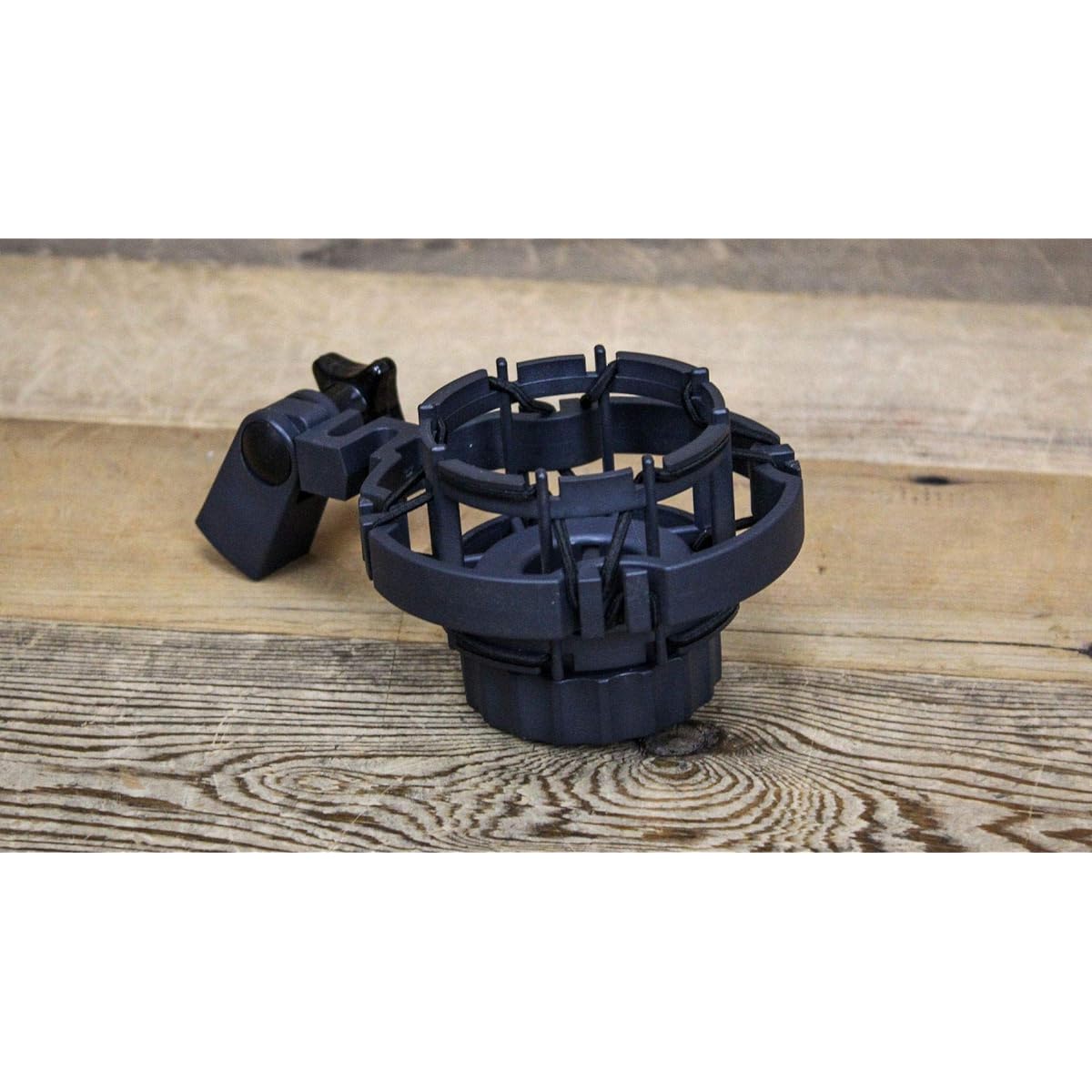 AKG Holder with suspension H85