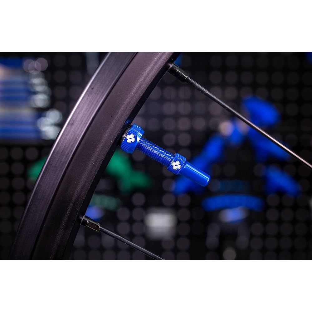 Muc-Off Tubeless Valve Black 44mm Tubeless Valve Stem Valve Core Removal Tool for Tubeless Tires with Presta Valve Stem Cap