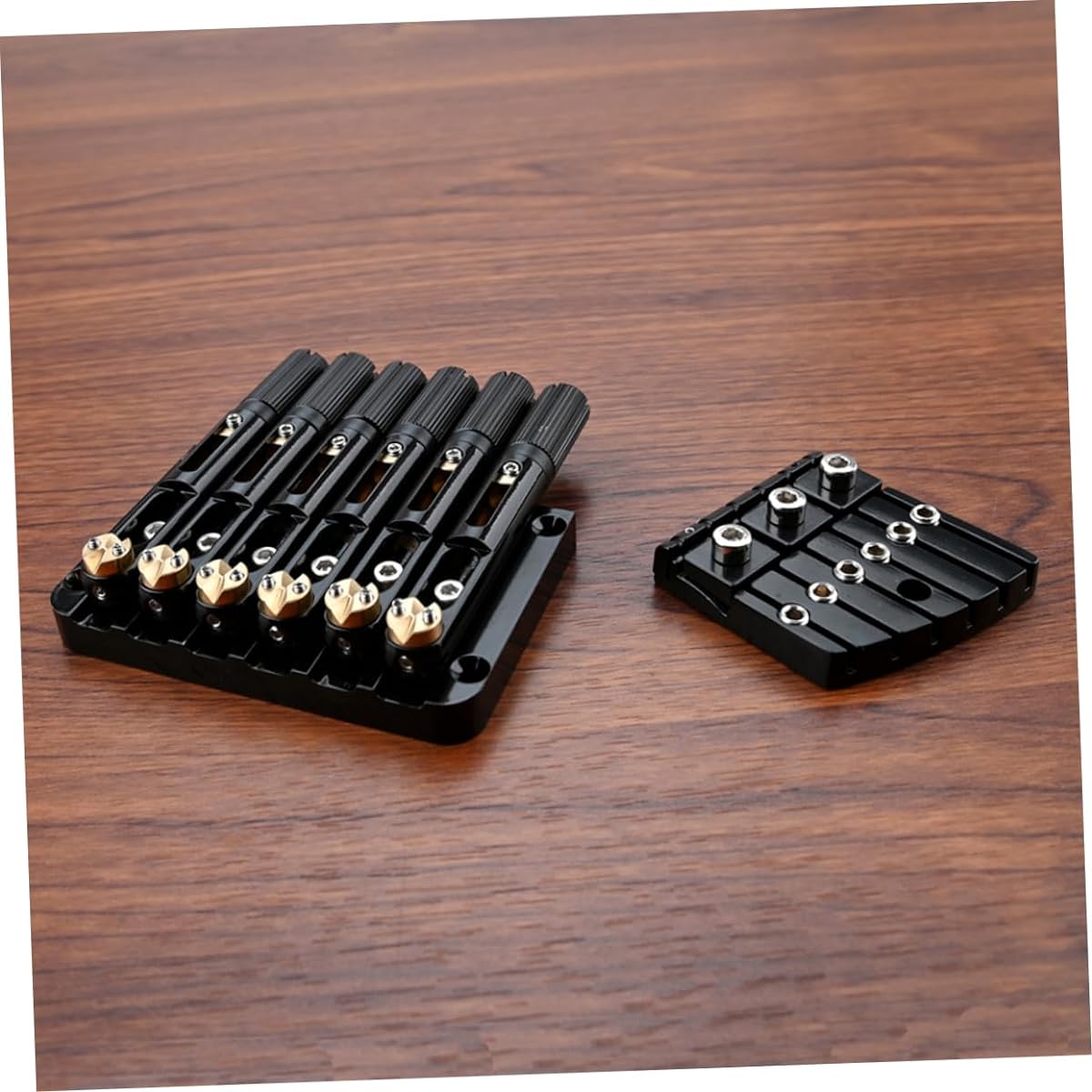 VICASKY Guitar Parts 1 Set 6 String Bridge Guitar Bridge Saddle Saddle Bridge Metal Headless Musical Instrument Guitar Tailpiece