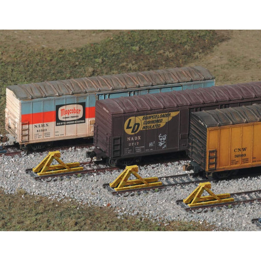 Walthers, Inc. ups truck bumper yellow