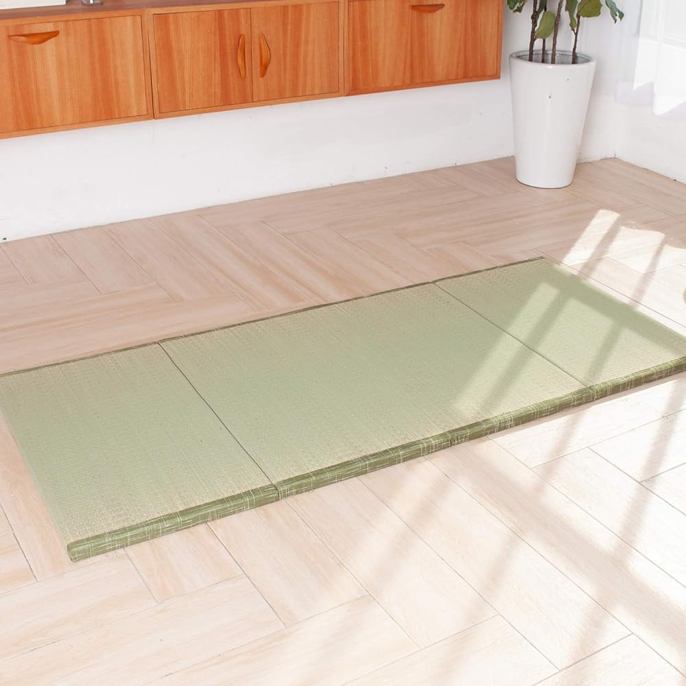 MustMat Foldable Unit Tatami Igusa Mattress 4-fold Unit Tatami Standing Tatami Futon Antibacterial Odor Resistant Mildew Resistant 90x200x3.5cm
