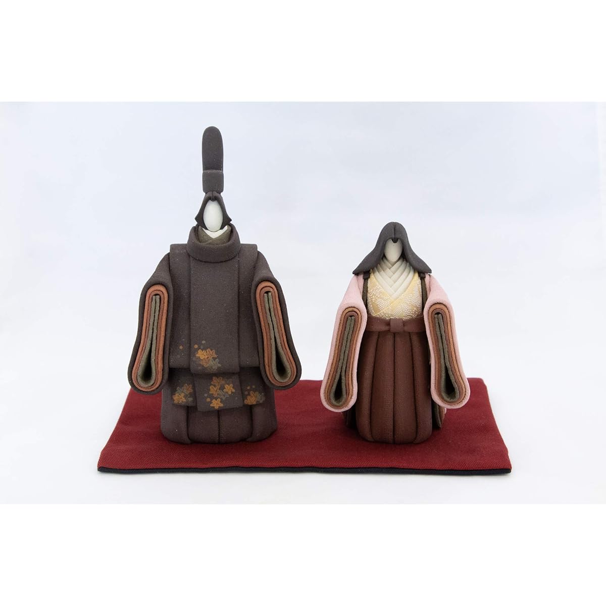 Hina dolls, standing dolls, ceramic dolls, made by Rika Sawa, compact, washable, in a paulownia box (female doll: pink, male doll: black)