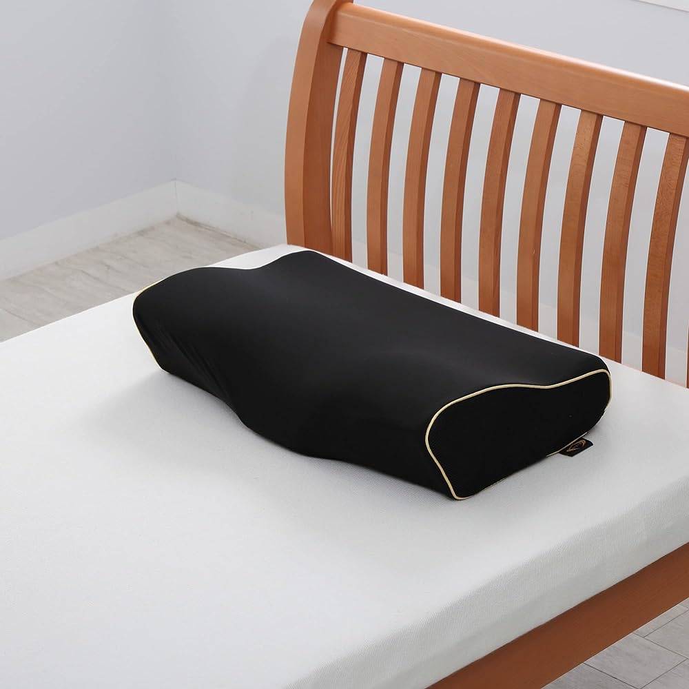 RIZAP Pillow For those who often sleep on their side Supports turning over while sleeping Ledge shape gently slopes from the back to the nape of the neck and the back of the head Fits the neck 58X33X13cm Black QH92009411