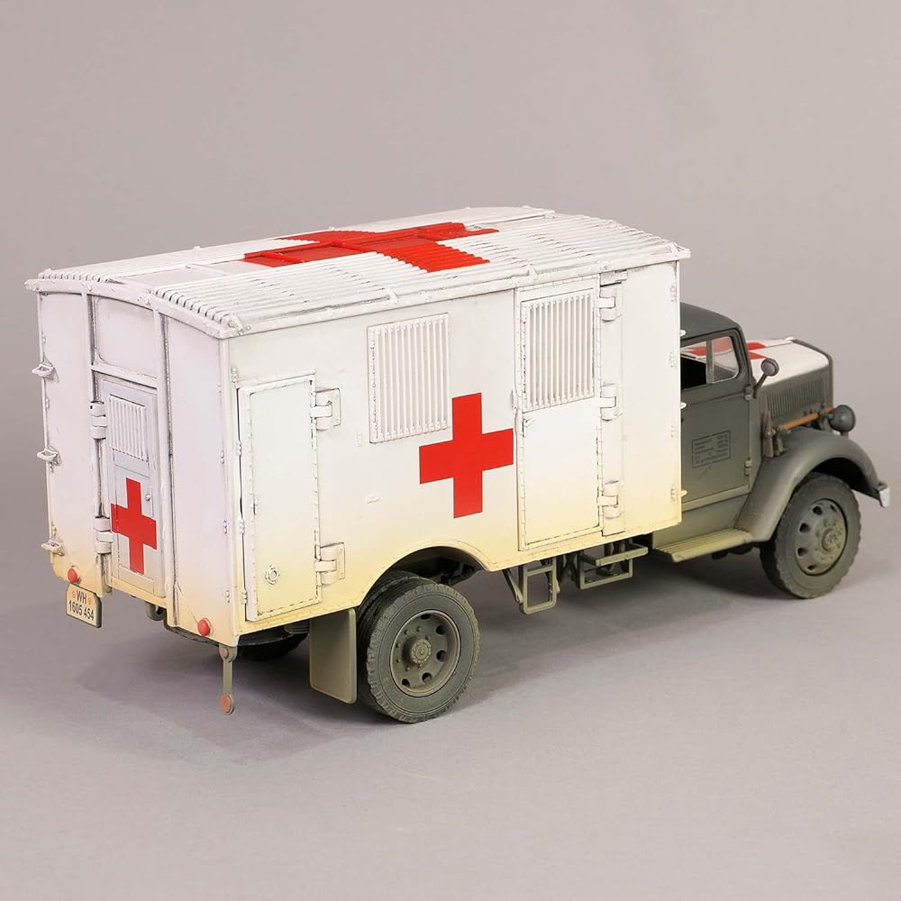 WALTERSONS 1/32 WW.II German Army Kfz305 Opel Blitz Ambulance Vehicle White Finished Product