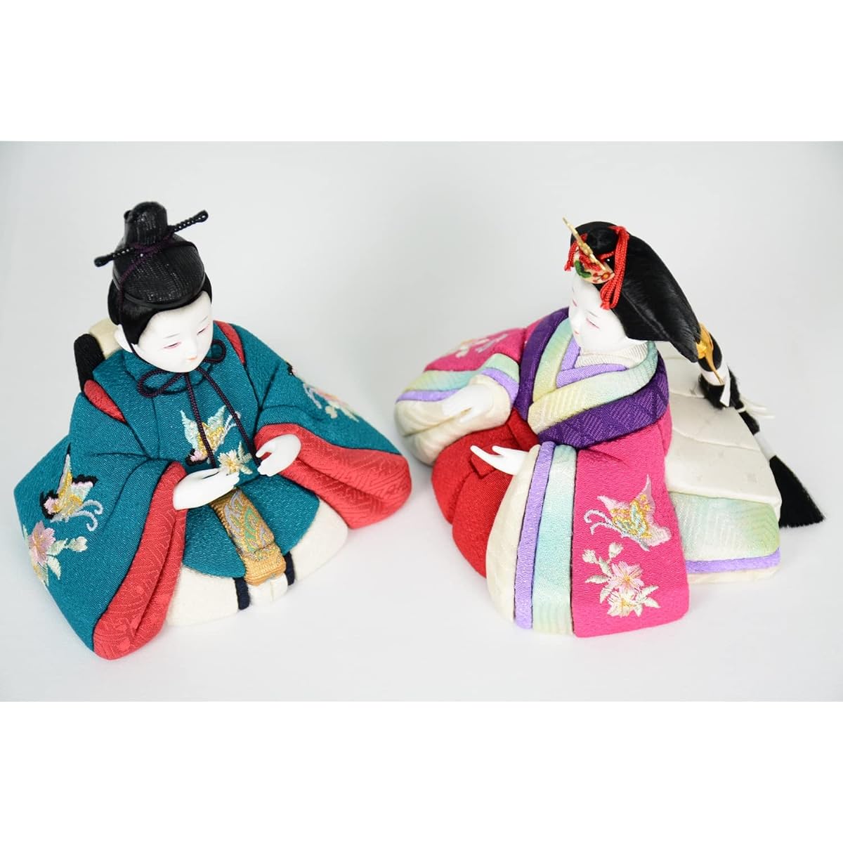 Compact Hina Doll Prince and Princess Decoration Nozomi, Certified Japanese Furniture, Width 29cm, Wood-Inlay Doll, Stylish, Modern (Butterfly with Cherry Blossom Embroidery/Osvera/Walnut)