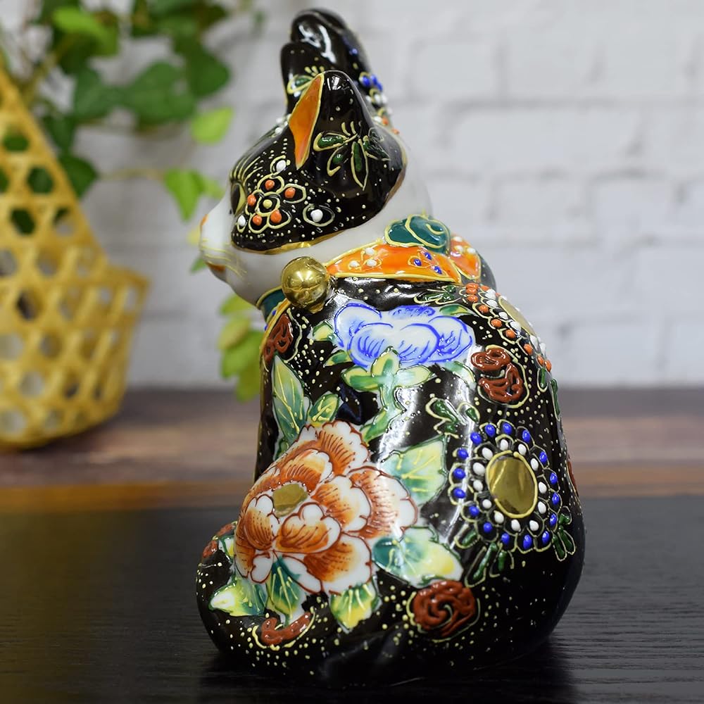 Lucky Cat Ornament, Kutani Ware, Right Hand, Side Sitting Lucky Cat, Black Flowers and Butterflies, Feng Shui, Good Luck, Interior, Japanese Style, Accessories