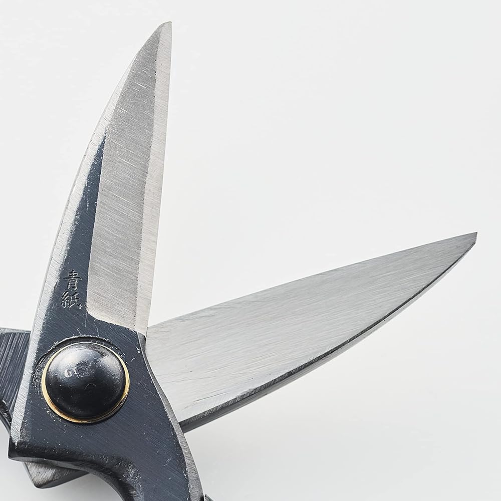 Aguri no Kura Geely Okubo scissors for professional use, boxed, made in Japan, made in Sanjo, Niigata Prefecture, handmade by blacksmiths, wooden scissors for plants, garden trees, flower arrangements, and bonsai