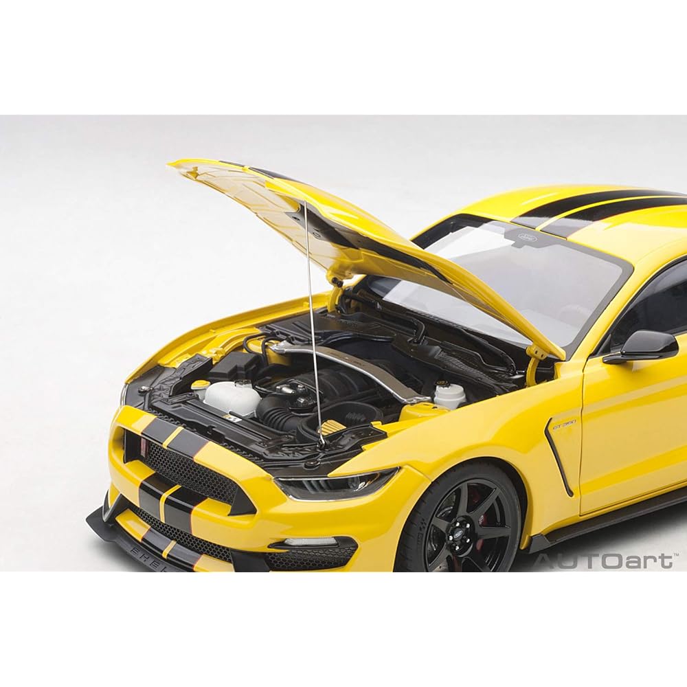 AUTOart 1/18 Ford Shelby GT350R Yellow/Black Stripe Finished Product