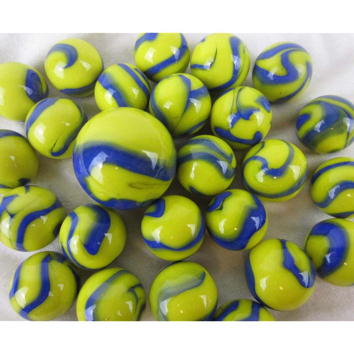 Big Game Toys~ Glass Marbles Dolly Yellow/Blue Swirl Classic Style Game Pack (24 Player, 1 Shooter) Decor/Vase Filler/Aquarium