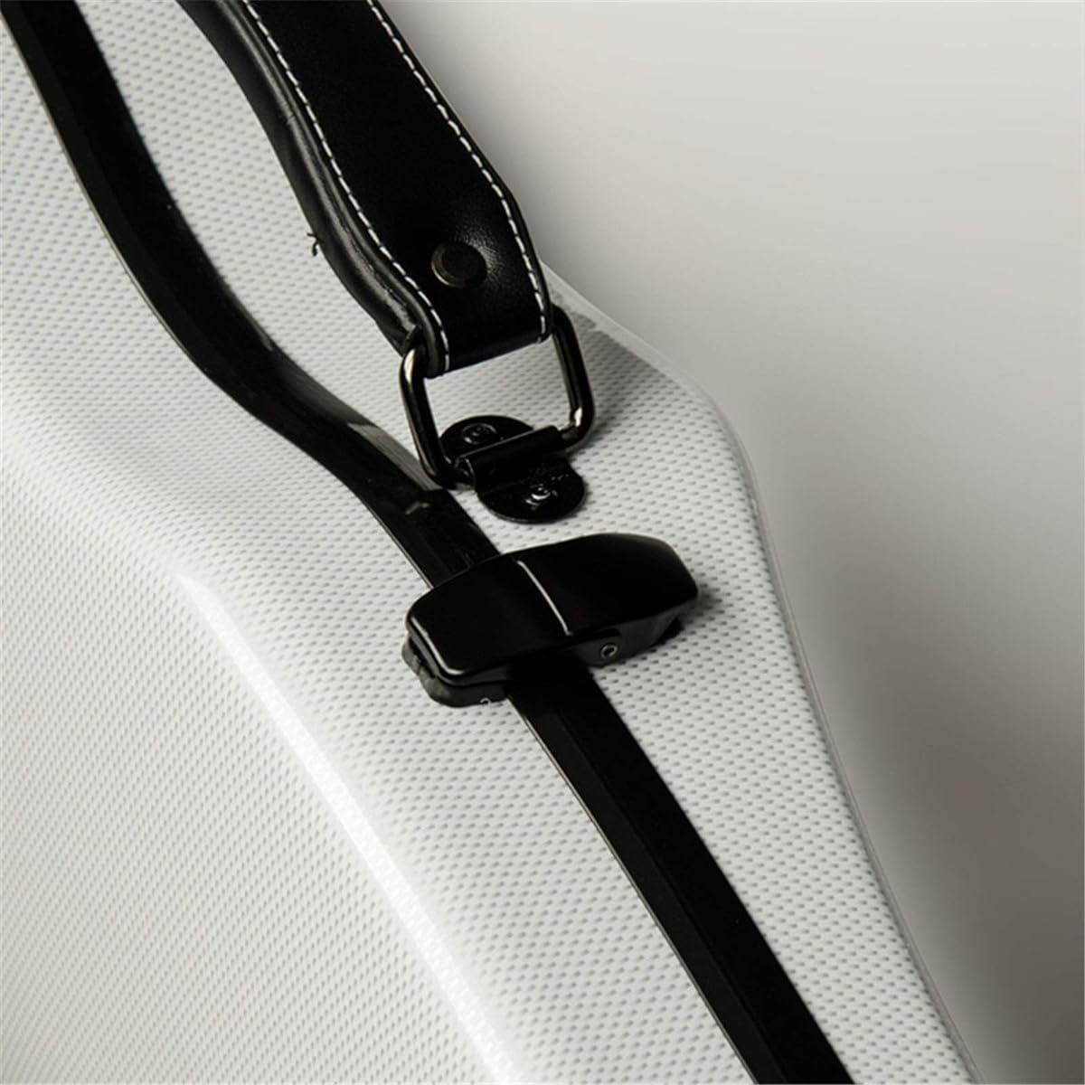 Violin Case Violin Case Strong Light Hygrometer White Handle and Shoulder Strap 4/4 Mixed Carbon Fiber Violin Box Sturdy Lightweight Pressure Resistant