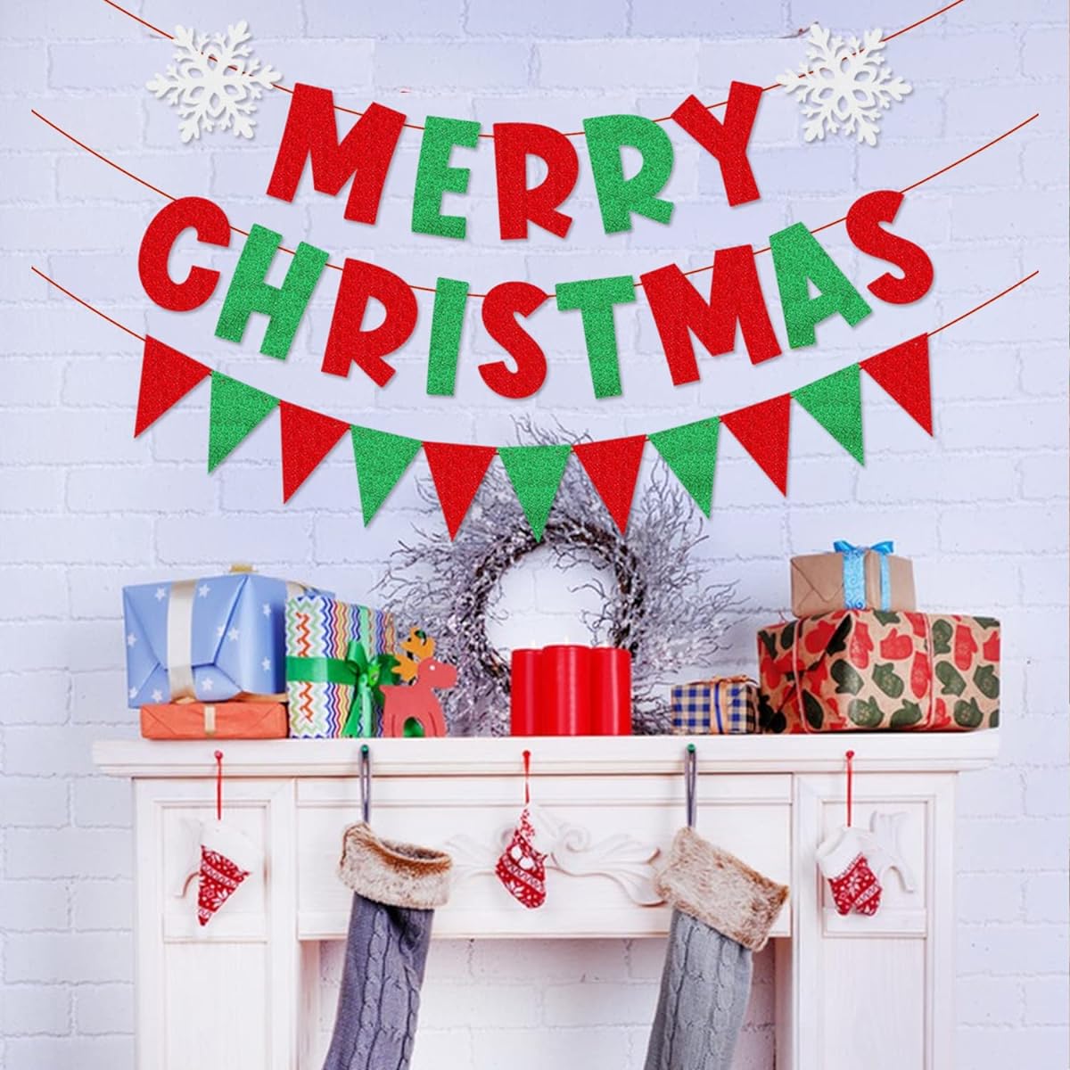 Merry Christmas Banner with Snowflake Sign Red & Green Glitter Christmas Pennant Banner Triangle Flag Christmas Party Decorations Drink Up Grinch Christmas Home Office Party Fireplace Mantel Decorations