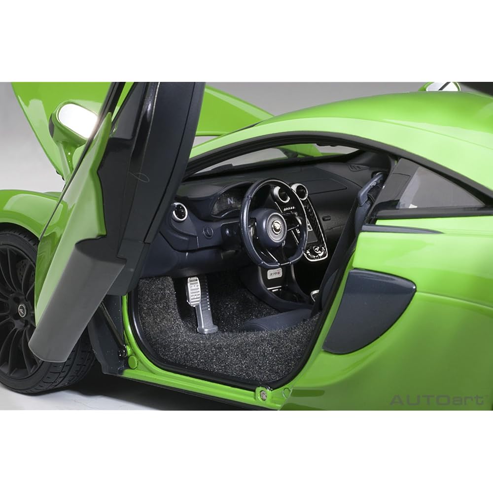 AUTOart 1/18 McLaren 570S Green Finished Product