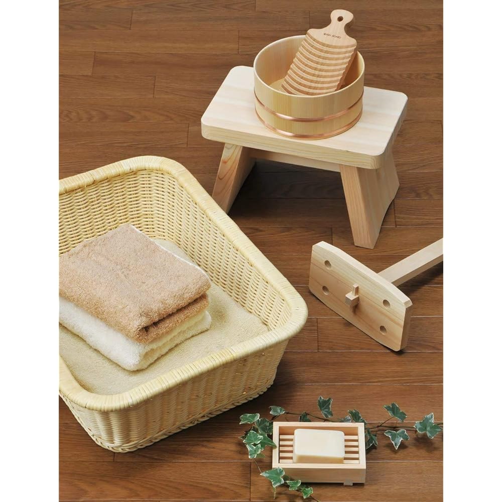 Water-resistant and durable Hinoki bath chair Bath chair Large 30.5 x 18 x Height 19 cm Made in Japan Enjoy a bit of a hot spring inn feeling with this wooden chair Enver Helluk