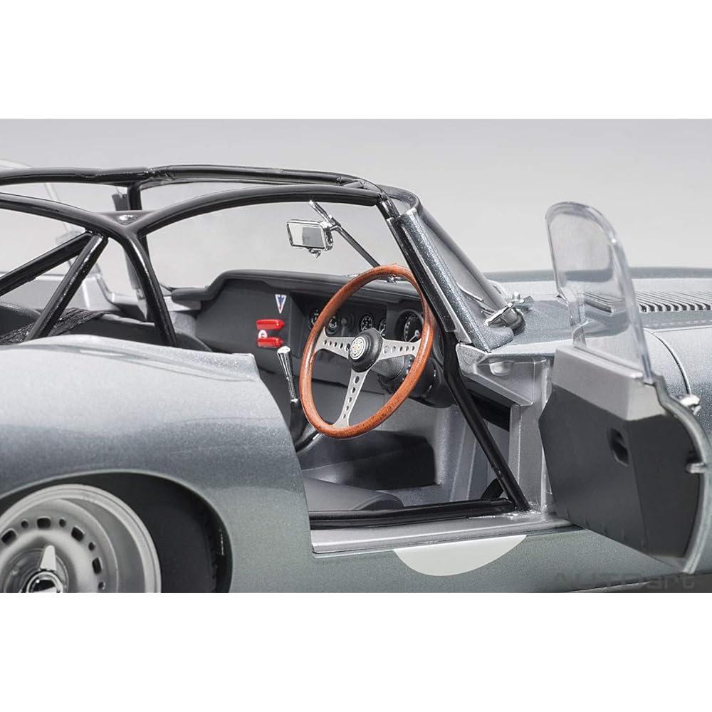 AUTOart 1/18 Jaguar Lightweight E Type Silver Finished Product