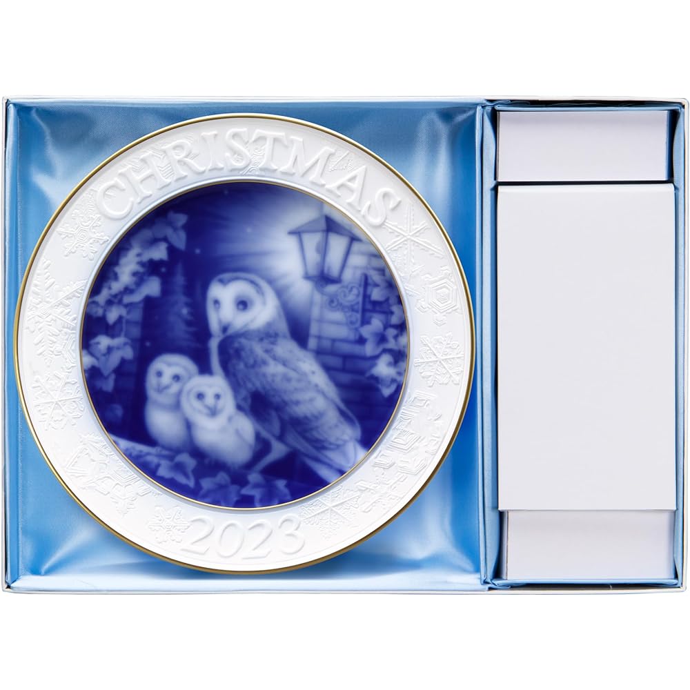 Okura Toen 2023 Christmas Plate "Barn Owl Family" 97H/8505
