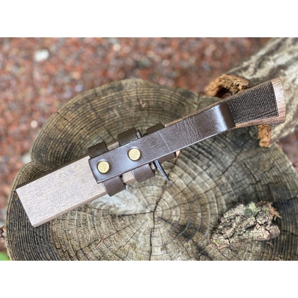 Akinosaku Tosa forged Damascus Mameyama play hatchet bip-801 waist hatchet, hammered polish, black brim ring, wooden handle oil stain checker, wood sheath oil stain/leather band button type Toyokuni sheath knife forged outdoor camping Tosa cutlery