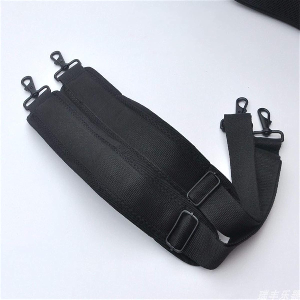 Violin Case Violin Glass Fiber Case Double Shoulder Strap Music Bag Cord Lock 4/4 Full Protection Hygrometer Lightweight Portable