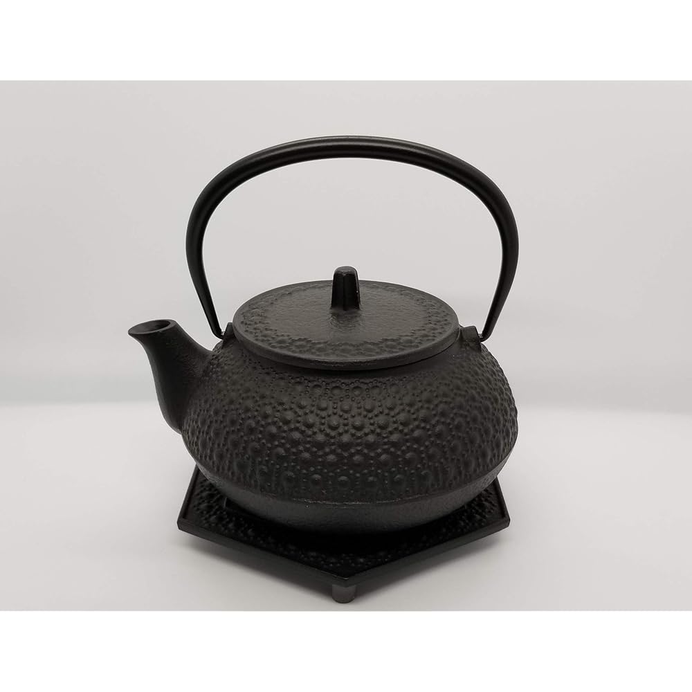 Iwachu Iron Kettle Black Baked 0.65L Iron Kettle Dual Use Teapot Type 5 New Tortoiseshell Set 16115