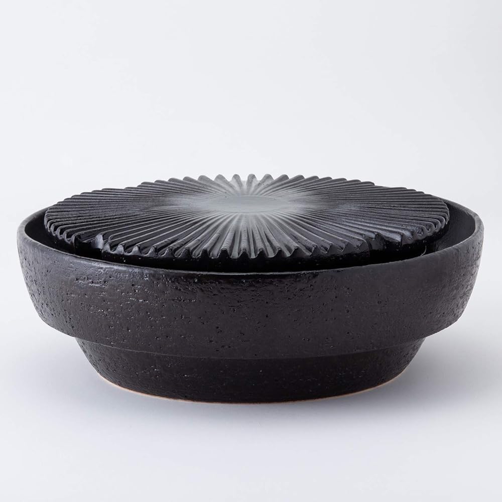 Hase Seito Nagatanien Yakiniku Plate Low Smoke Fine Smoke Ceramic Furnace "Yakiyakisan" Small For 1-2 People Approximately 27cm Open Fireable Open Fire OK Igayaki Black Made in Japan AND-19
