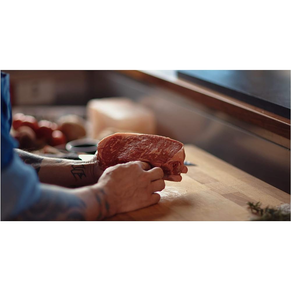 VICTORINOX Professional Sticking Knife 14cm Wood Knife for cutting meat with bones and chunks Professional 5.5600.14-X1