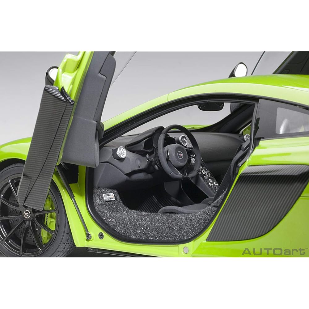 AUTOart 1/18 McLaren 675 LT Metallic Green Finished Product