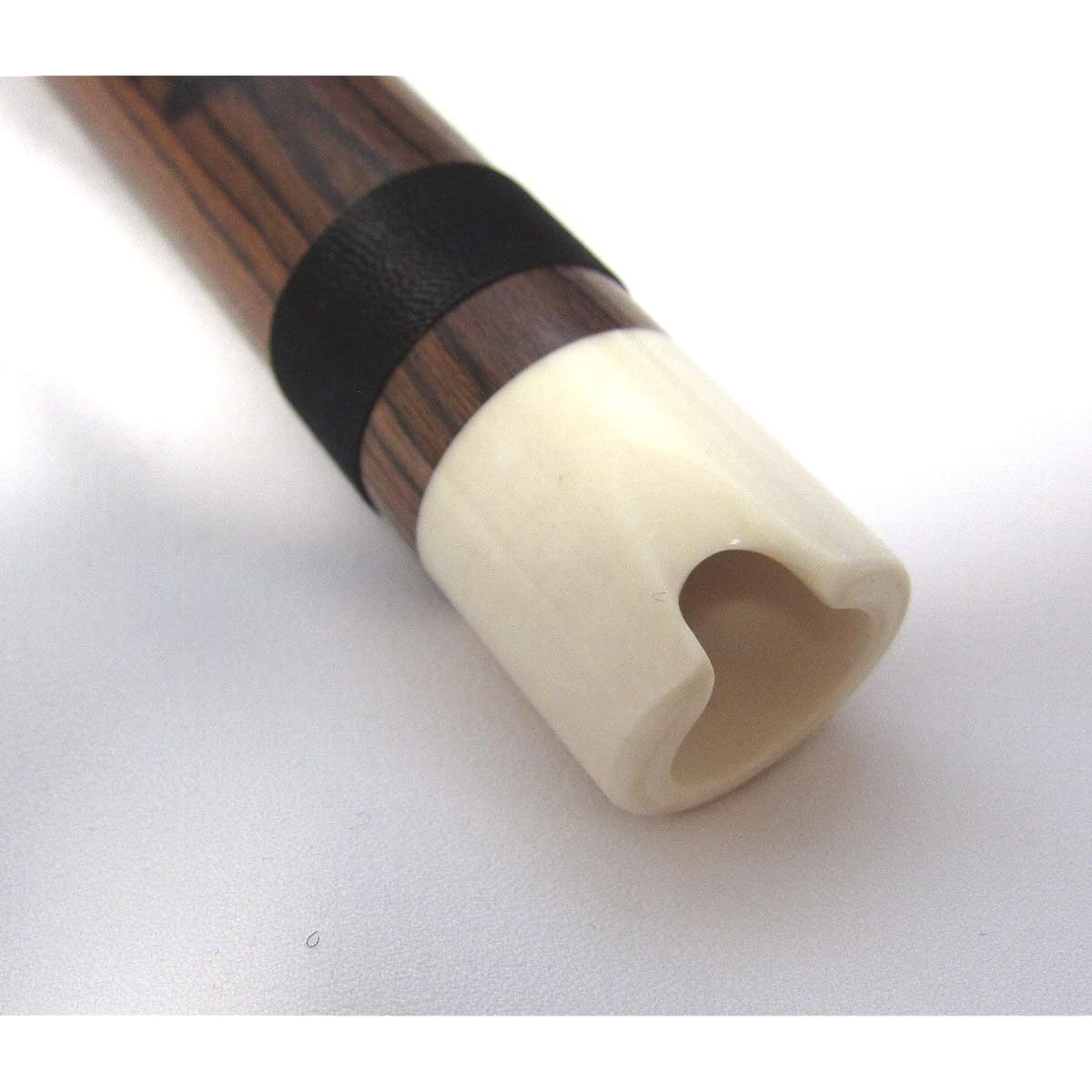 [LUPACA QUENA JACARANDA BONE MOUTHPIECE] LUPACA's professional Qena G pipe [Jacaranda material] [Cow bone mouthpiece] Comes with a special case Material is Jacaranda size indicated (Condition column)