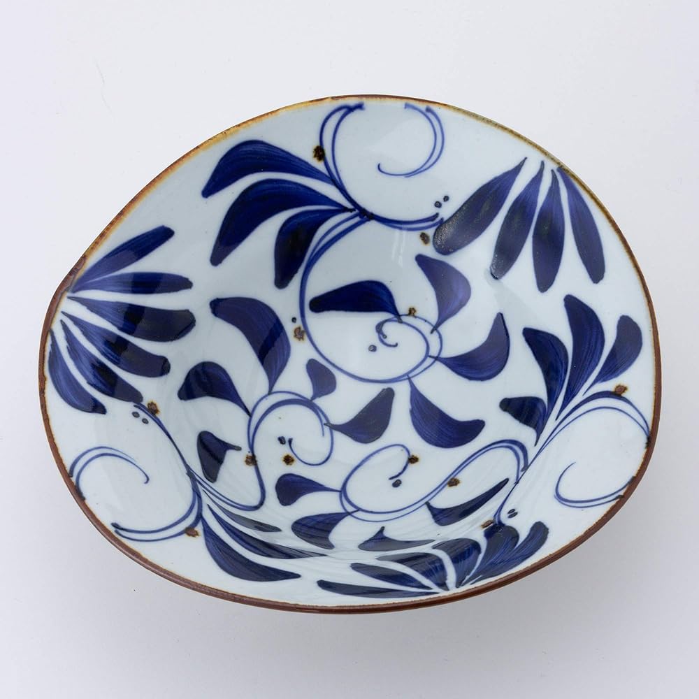 Nishikai Pottery Hasami Ware "Karakusa" Square Plate (Large) Diameter 27cm (Comes with Presentation Box) 14501