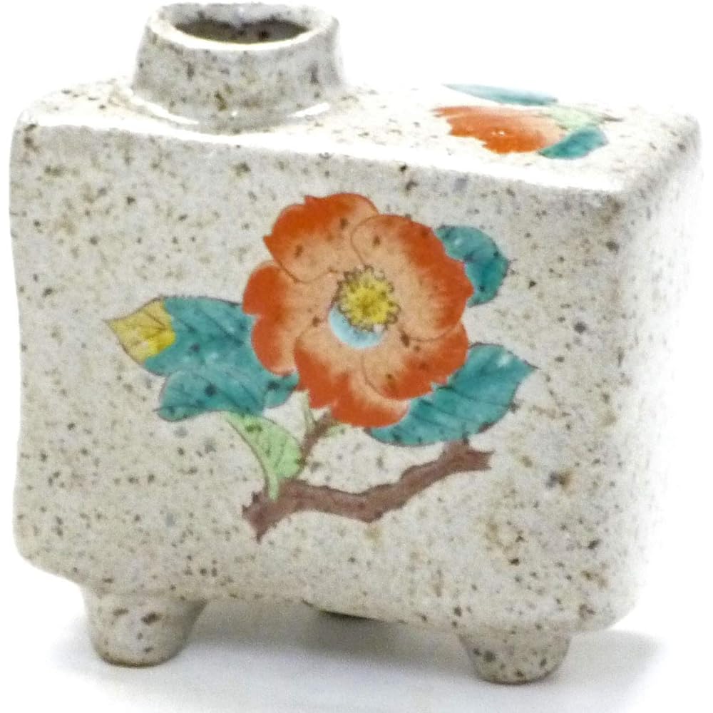 Kutani ware [single vase] camellia and bird