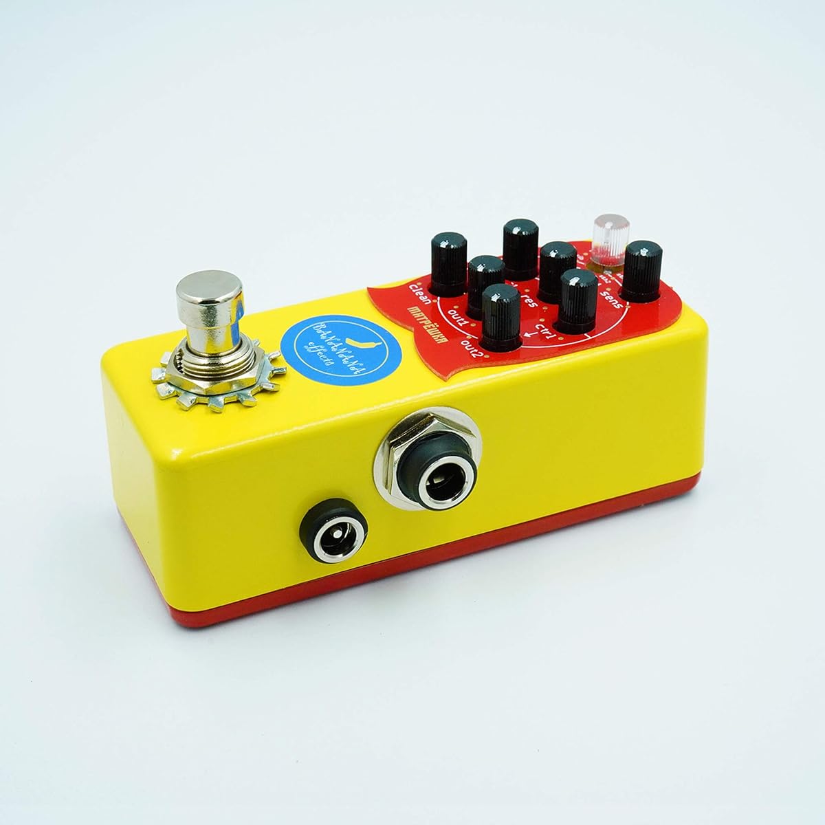 BANANANA effects Banana effects/MATRYOSHKA BASS SYNTH bass synth for bass