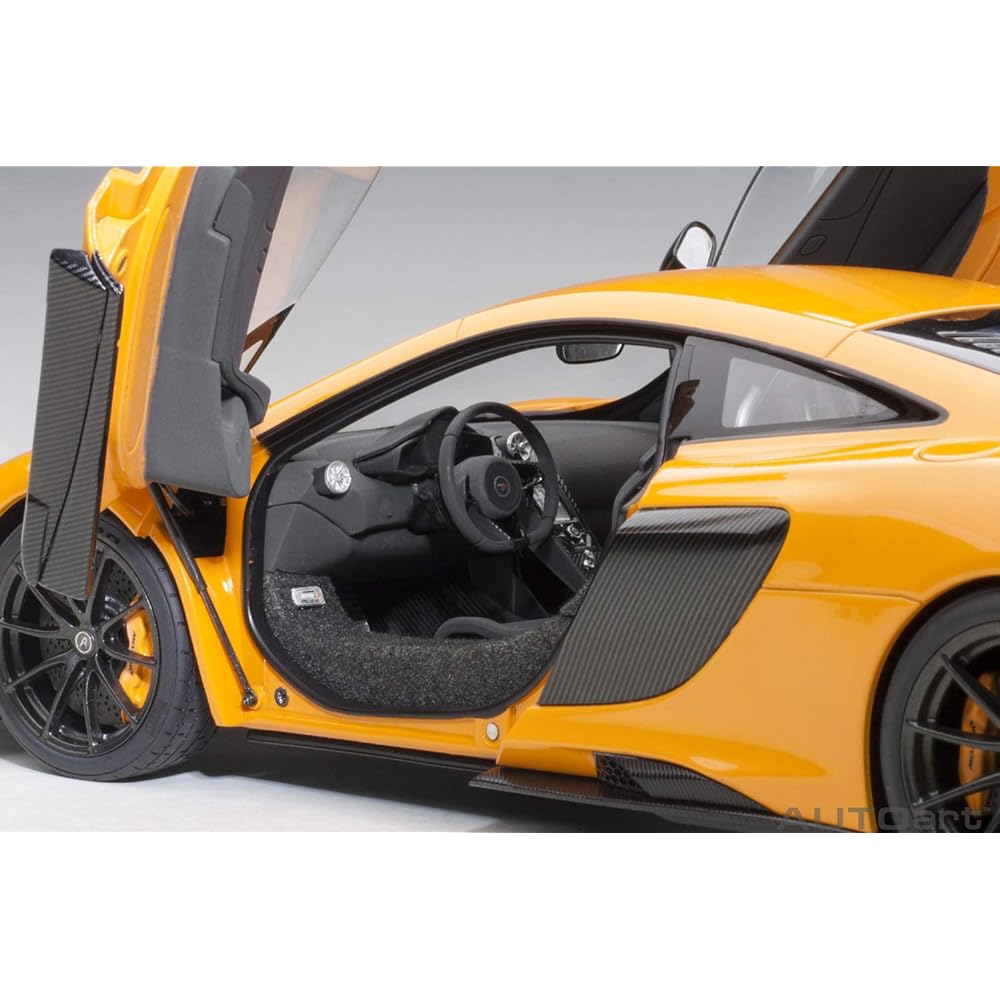 AUTOart 1/18 McLaren 675 LT Orange Finished Product