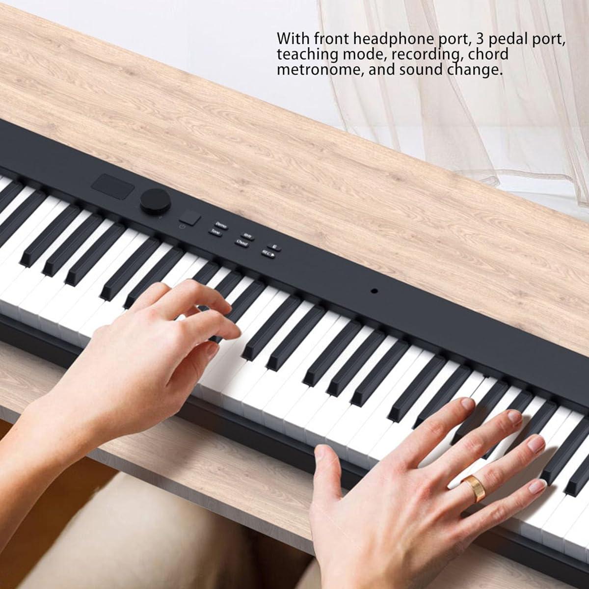 Folding Piano, 88 Keys Folding Piano Full Size Easy Connection 128 Rhythms USB B Interface with Pedal for Beginners Outdoor Use (US Plug)