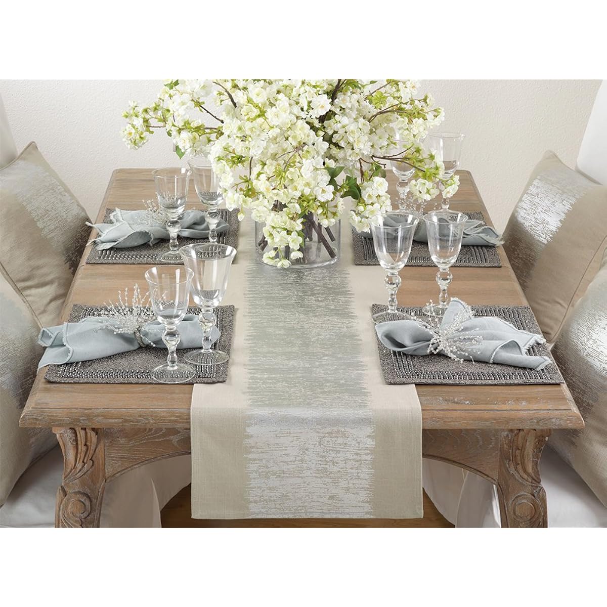 Fennco Styles Eleni Metallic Banded Cotton Table Runner 16"x72"