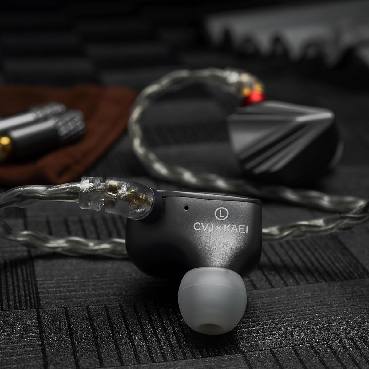 HiFiGo CVJ Kumo Flagship 8 BA In-Ear Monitors, Balanced Armature IEM In-Ear Earphones with 4 Tone Tuning Switch and 3 Interchangeable Plugs (Kumo)