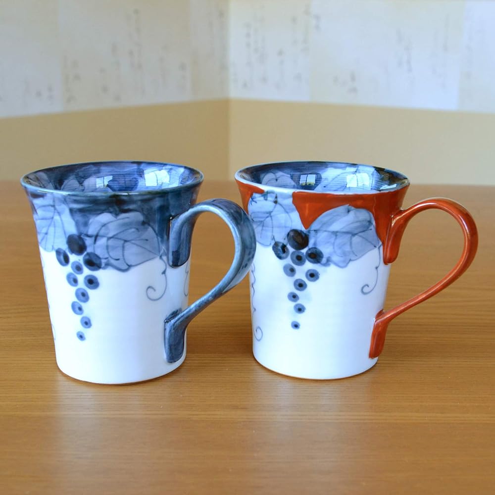 Pair of mugs, present, gift boxed, stylish, Arita ware, Fuchino grapes, gift boxed, gift wrapped, made in Japan